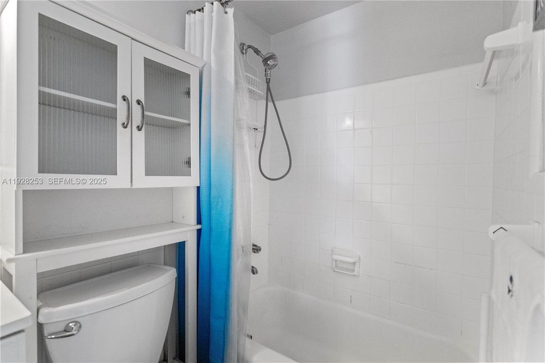 待售: $109,900 (1 贝兹, 1 浴室, 600 平方英尺)