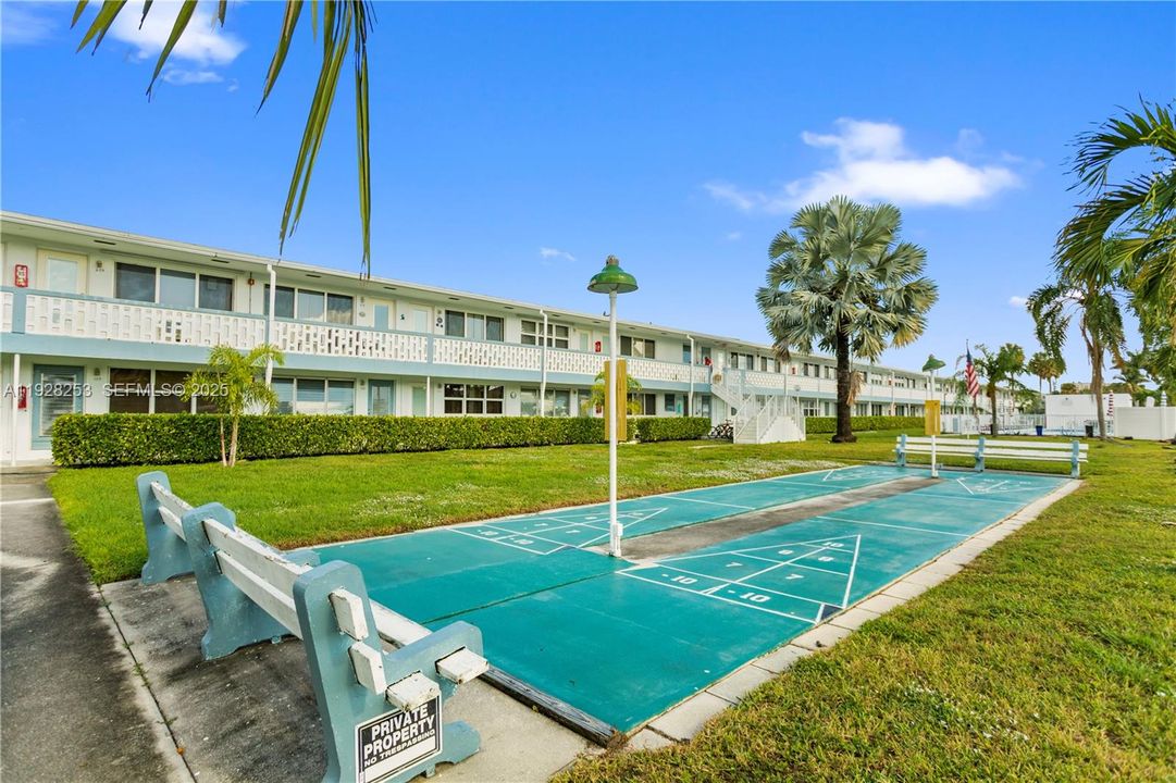 待售: $109,900 (1 贝兹, 1 浴室, 600 平方英尺)