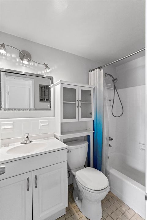 待售: $109,900 (1 贝兹, 1 浴室, 600 平方英尺)