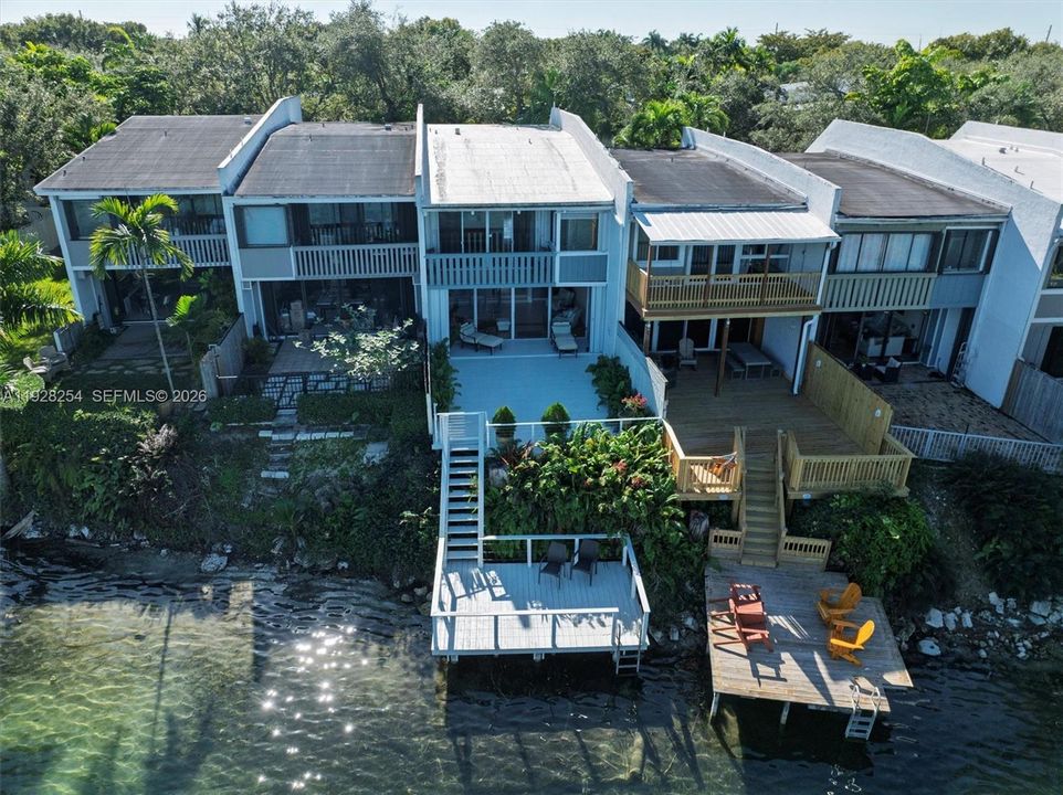 На продажу: $960,000 (3 спален, 2 ванн, 1923 Квадратных фут)