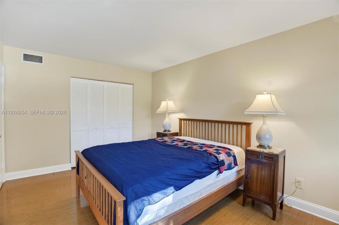 На продажу: $960,000 (3 спален, 2 ванн, 1923 Квадратных фут)