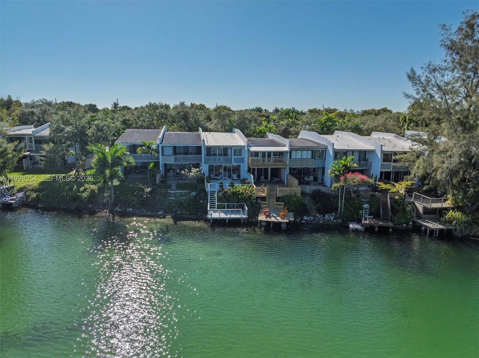 На продажу: $960,000 (3 спален, 2 ванн, 1923 Квадратных фут)