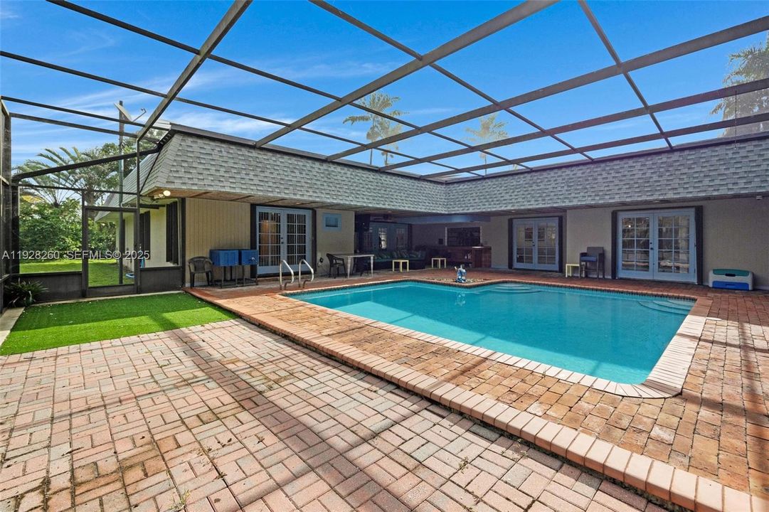 На продажу: $949,000 (5 спален, 3 ванн, 3539 Квадратных фут)