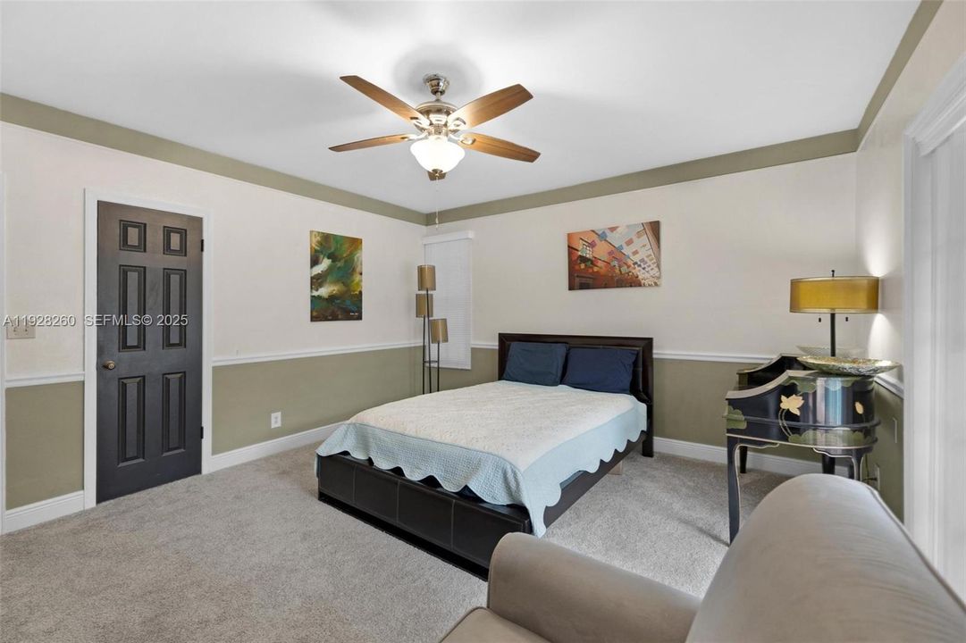 На продажу: $949,000 (5 спален, 3 ванн, 3539 Квадратных фут)