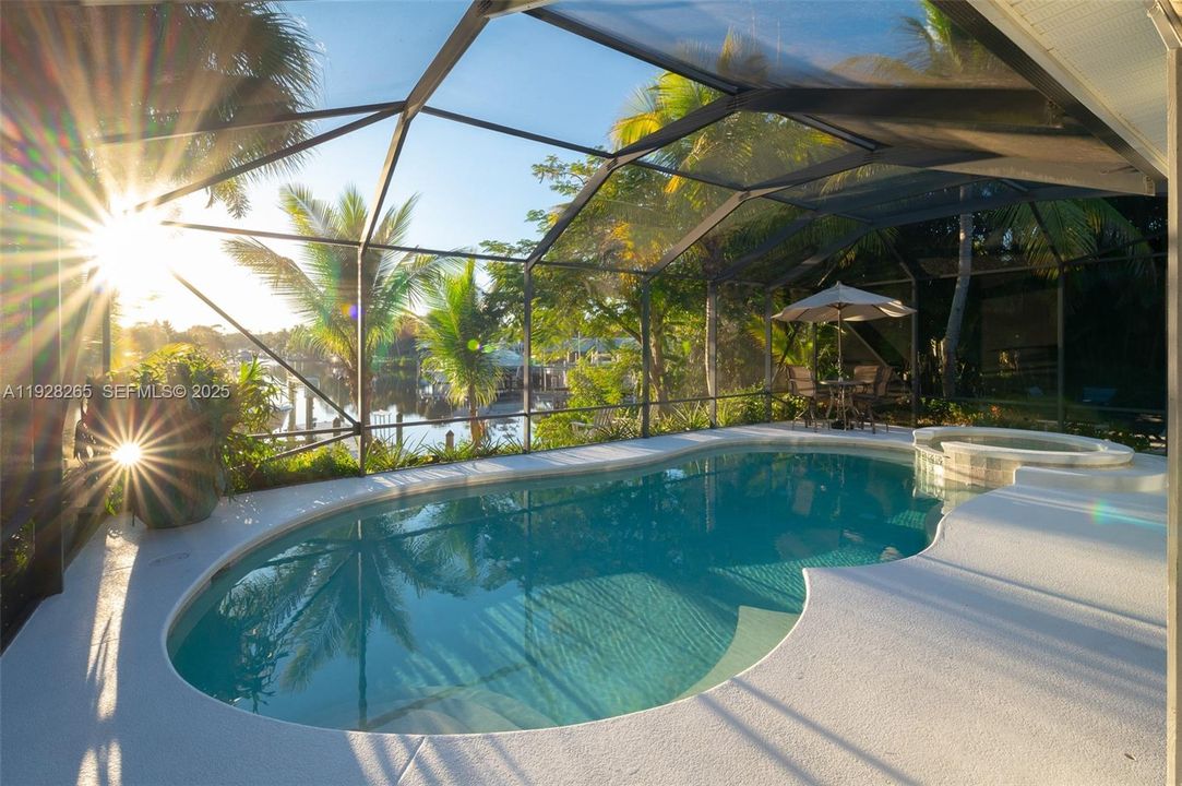 出租: $13,500 (4 贝兹, 2 浴室, 2489 平方英尺)