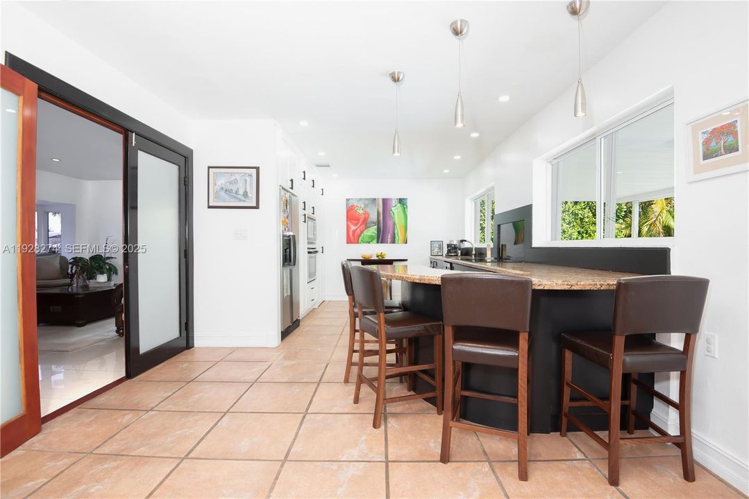 For Sale: $825,000 (3 beds, 2 baths, 1839 Square Feet)