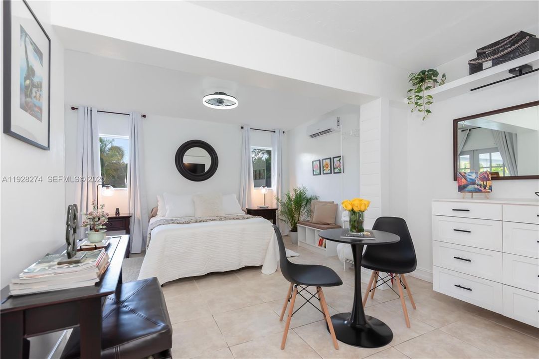 For Sale: $825,000 (3 beds, 2 baths, 1839 Square Feet)