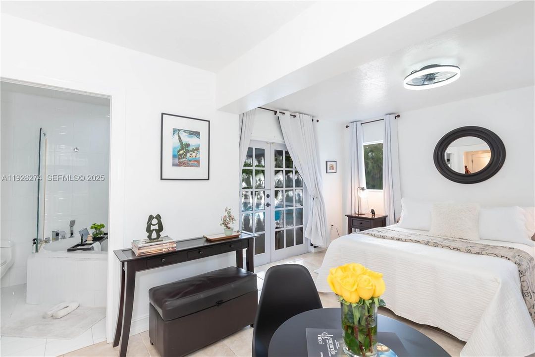 For Sale: $825,000 (3 beds, 2 baths, 1839 Square Feet)