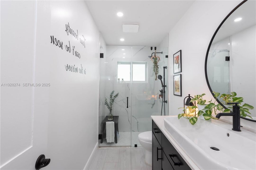 For Sale: $825,000 (3 beds, 2 baths, 1839 Square Feet)