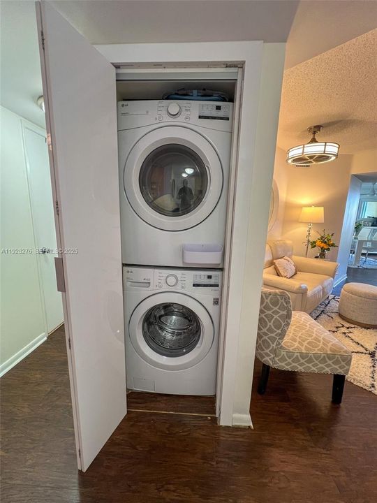 待售: $474,900 (3 贝兹, 2 浴室, 1447 平方英尺)