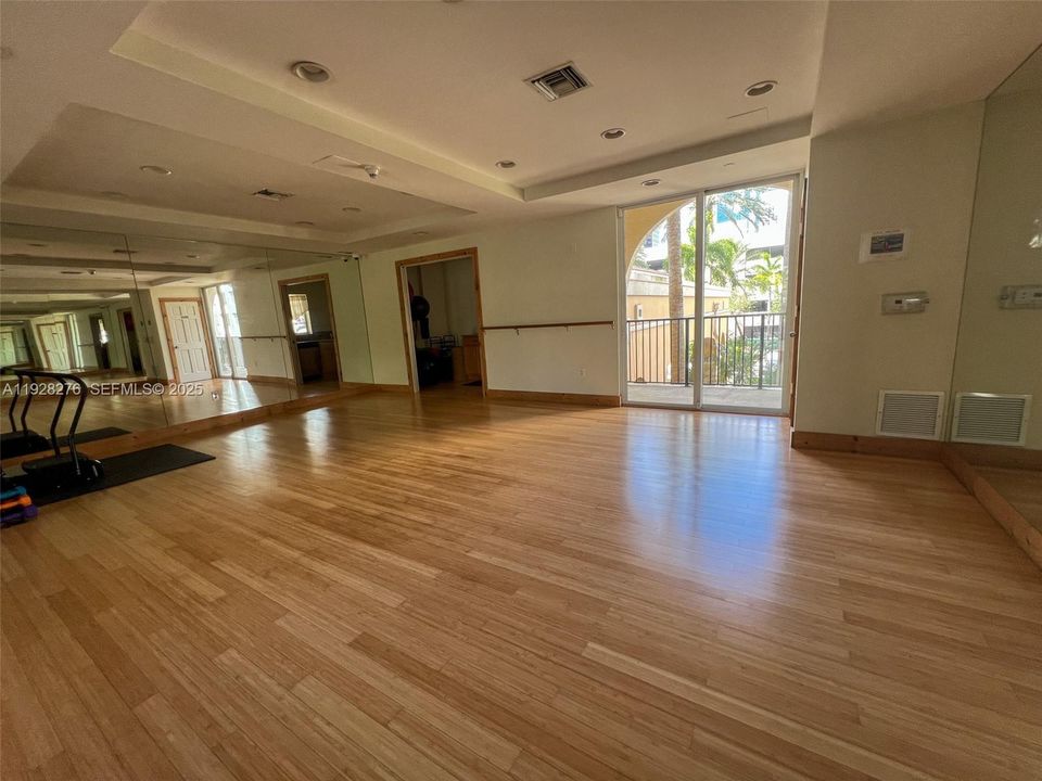 待售: $474,900 (3 贝兹, 2 浴室, 1447 平方英尺)