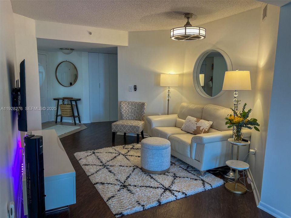 待售: $474,900 (3 贝兹, 2 浴室, 1447 平方英尺)