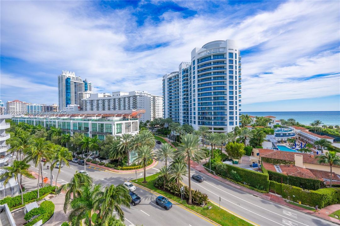 For Sale: $570,000 (2 beds, 2 baths, 970 Square Feet)