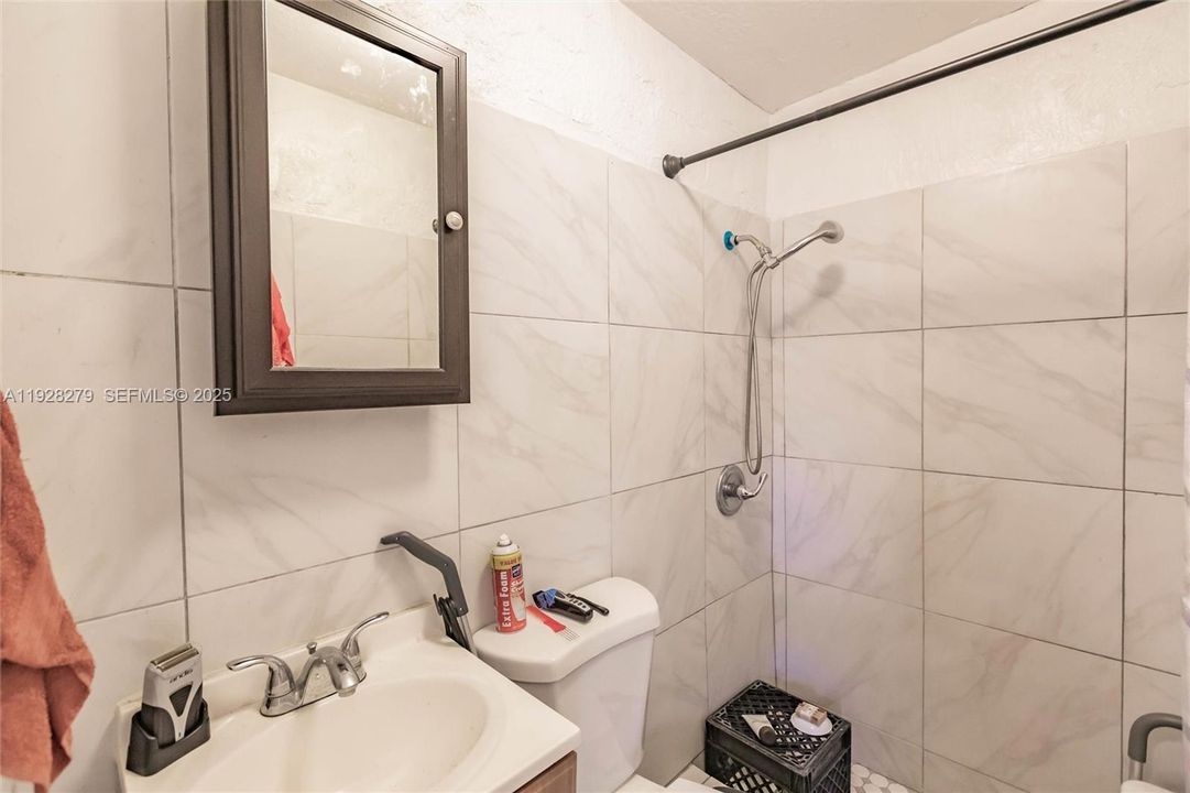 待售: $425,000 (4 贝兹, 3 浴室, 1520 平方英尺)