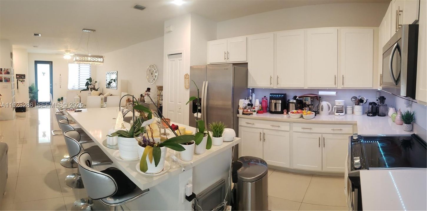 For Rent: $3,750 (4 beds, 3 baths, 1920 Square Feet)