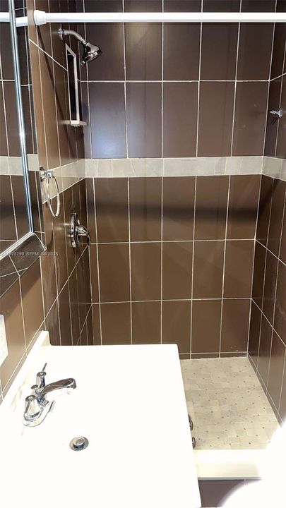 En Renta: $1,350 (1 camas, 1 baños, 1666 Pies cuadrados)