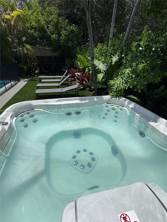 待售: $1,298,000 (3 贝兹, 2 浴室, 1646 平方英尺)