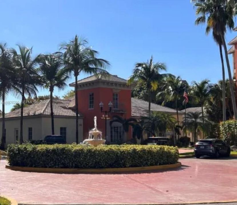 出租: $2,350 (2 贝兹, 2 浴室, 992 平方英尺)