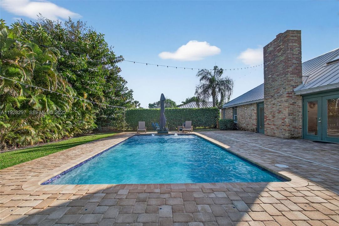 待售: $775,000 (4 贝兹, 3 浴室, 2484 平方英尺)