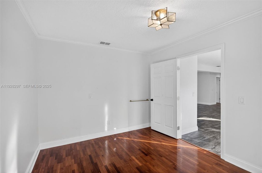 待售: $775,000 (4 贝兹, 3 浴室, 2484 平方英尺)