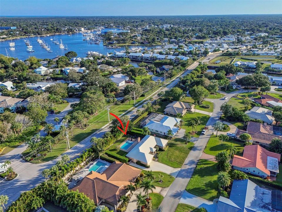 待售: $775,000 (4 贝兹, 3 浴室, 2484 平方英尺)