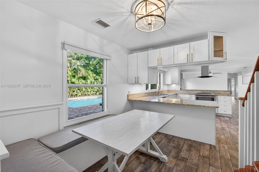 待售: $775,000 (4 贝兹, 3 浴室, 2484 平方英尺)