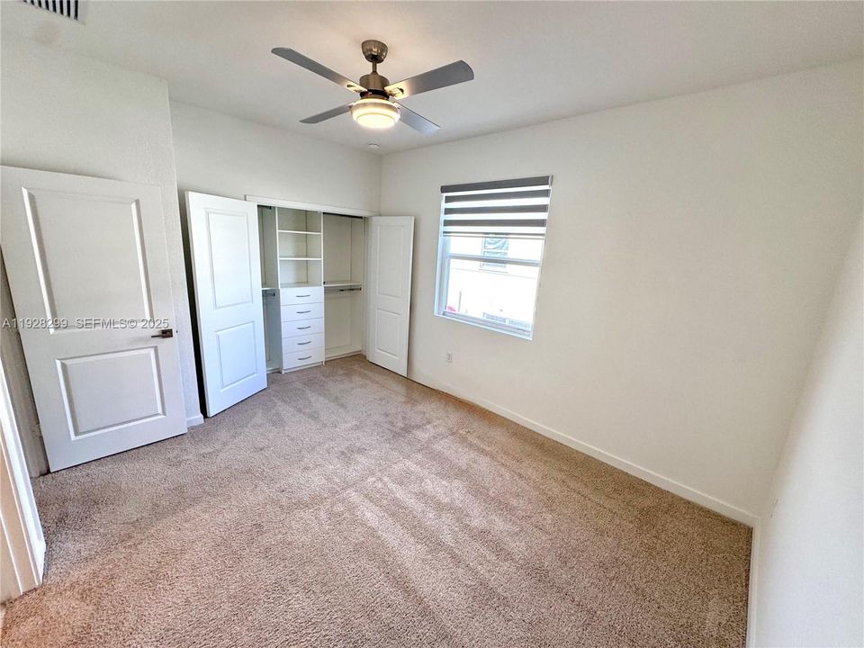 For Rent: $2,099 (2 beds, 2 baths, 1208 Square Feet)