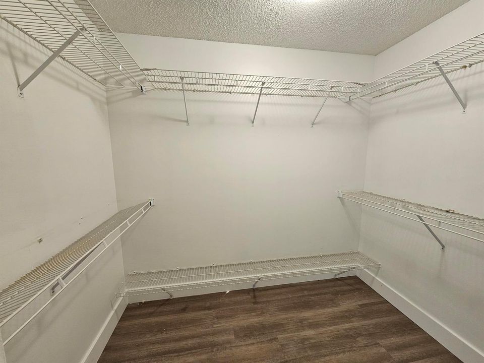 Walk In Closet
