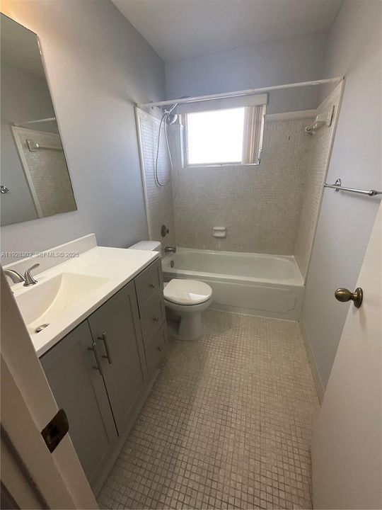 For Rent: $2,750 (3 beds, 2 baths, 1737 Square Feet)