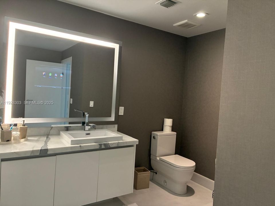 For Sale: $4,380,000 (3 beds, 3 baths, 2726 Square Feet)