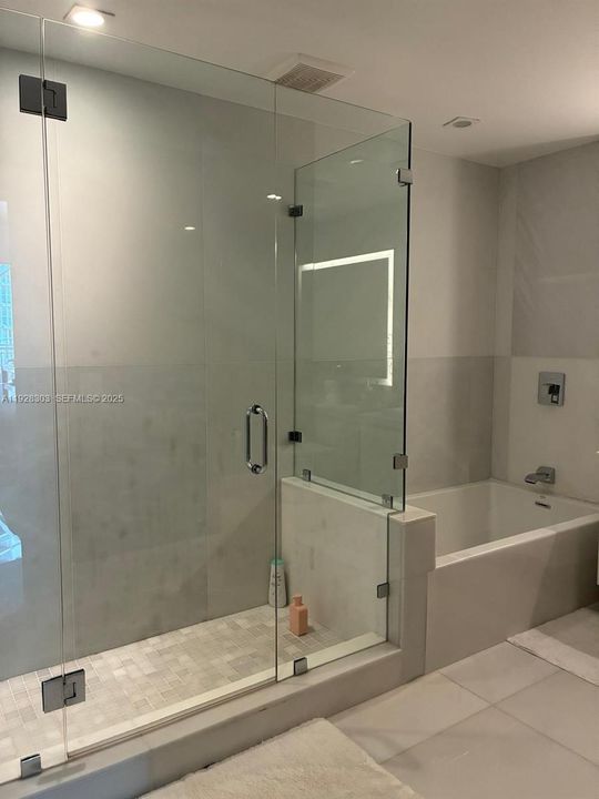 For Sale: $4,380,000 (3 beds, 3 baths, 2726 Square Feet)