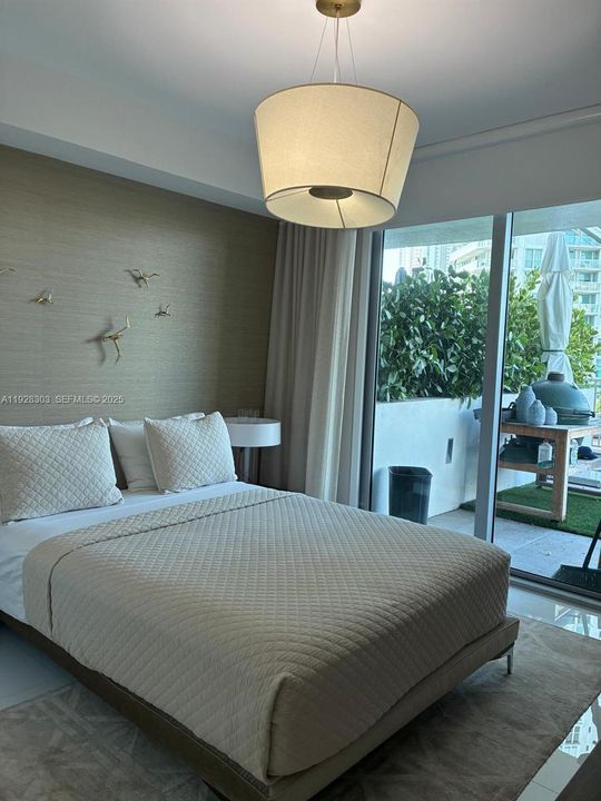 For Sale: $4,380,000 (3 beds, 3 baths, 2726 Square Feet)