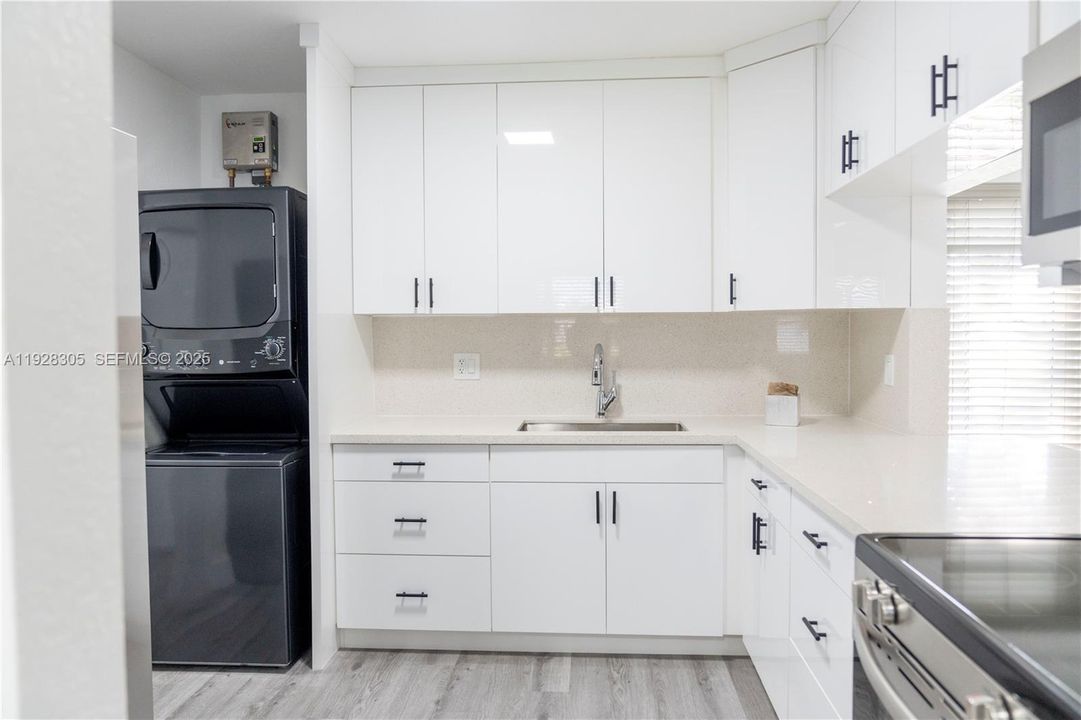 待售: $475,000 (3 贝兹, 2 浴室, 1439 平方英尺)