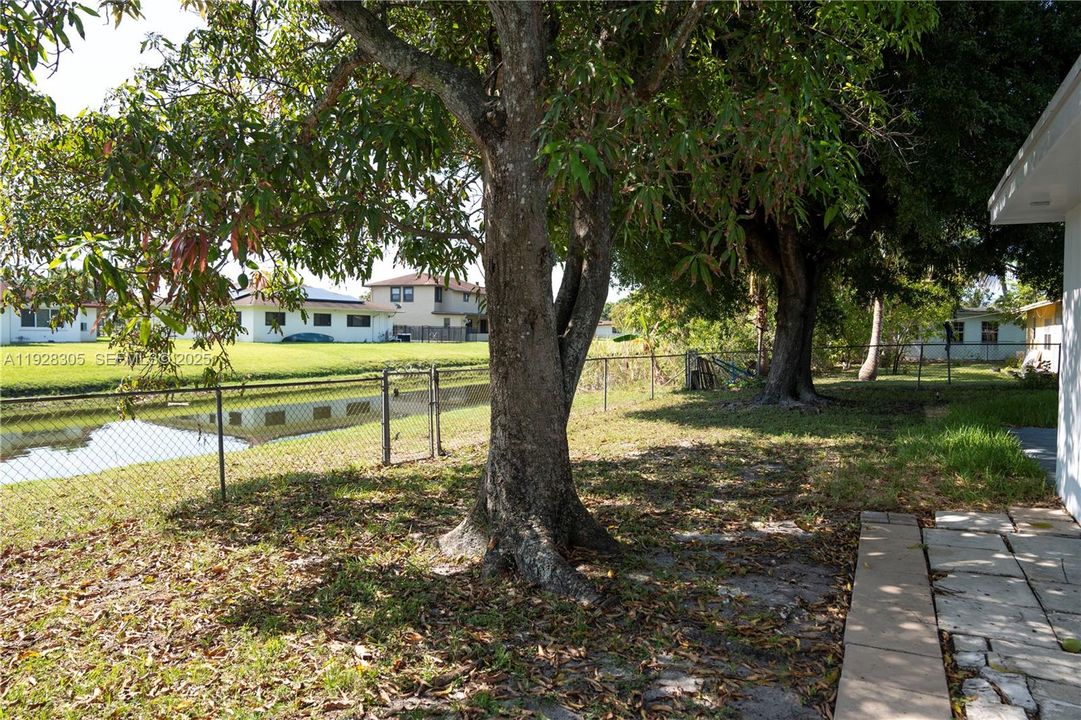 待售: $475,000 (3 贝兹, 2 浴室, 1439 平方英尺)