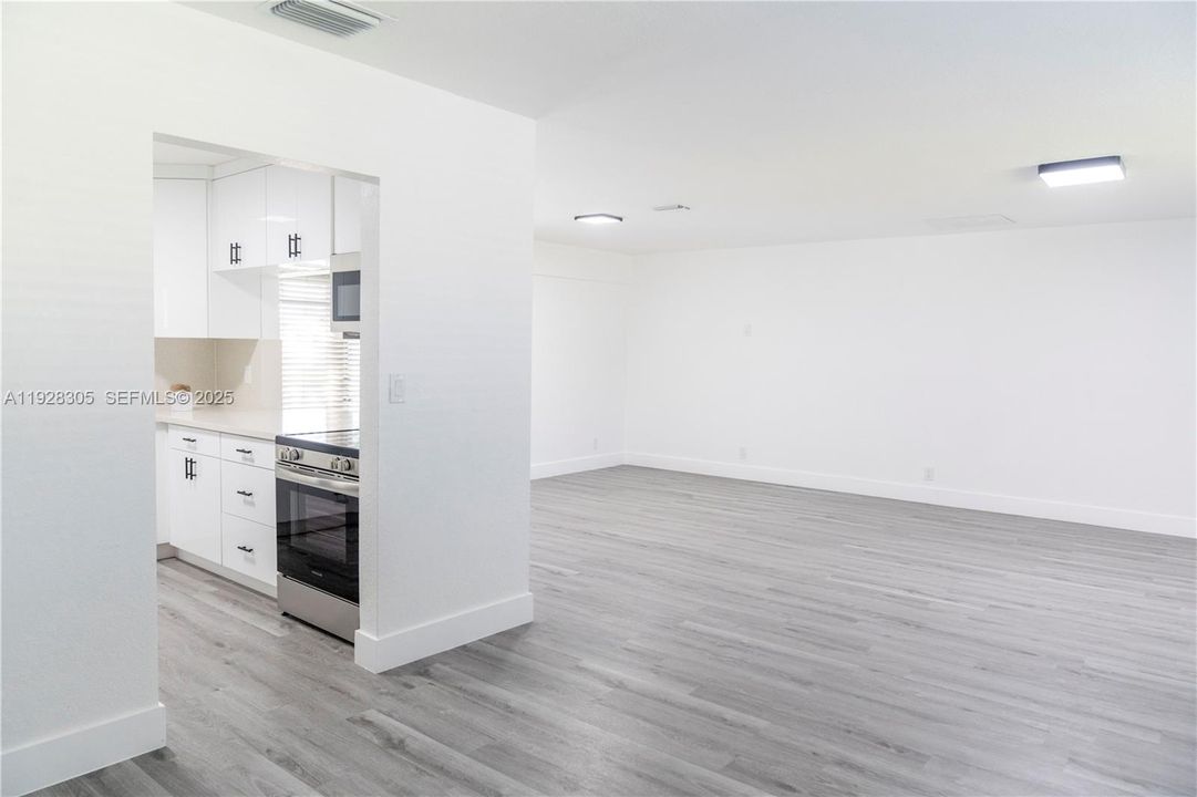 待售: $475,000 (3 贝兹, 2 浴室, 1439 平方英尺)