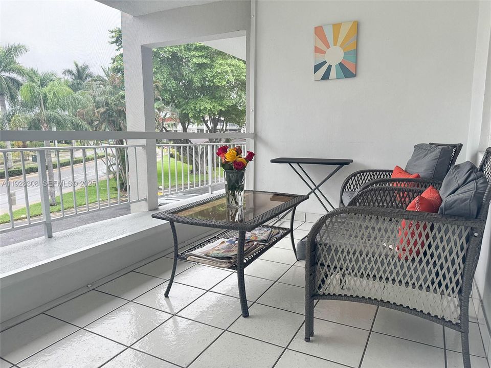 For Sale: $239,000 (2 beds, 2 baths, 1200 Square Feet)