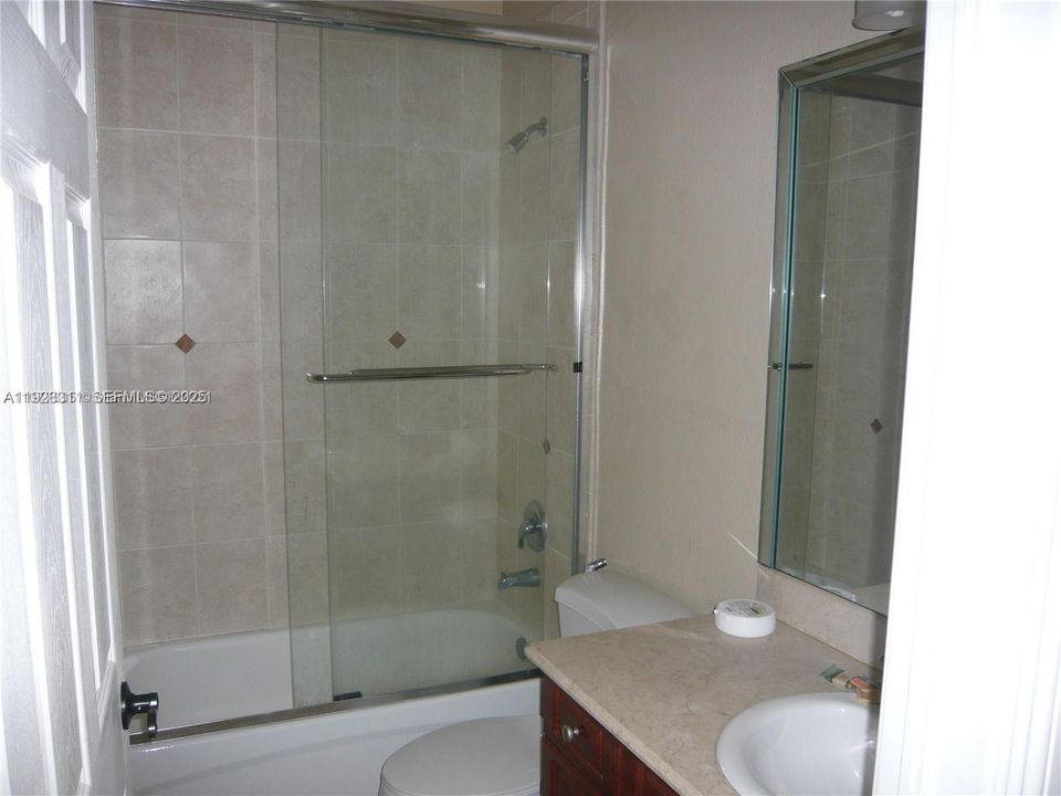 В аренду: $4,500 (4 спален, 3 ванн, 1938 Квадратных фут)