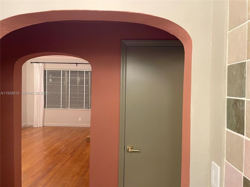 В аренду: $2,200 (1 спален, 1 ванн, 540 Квадратных фут)