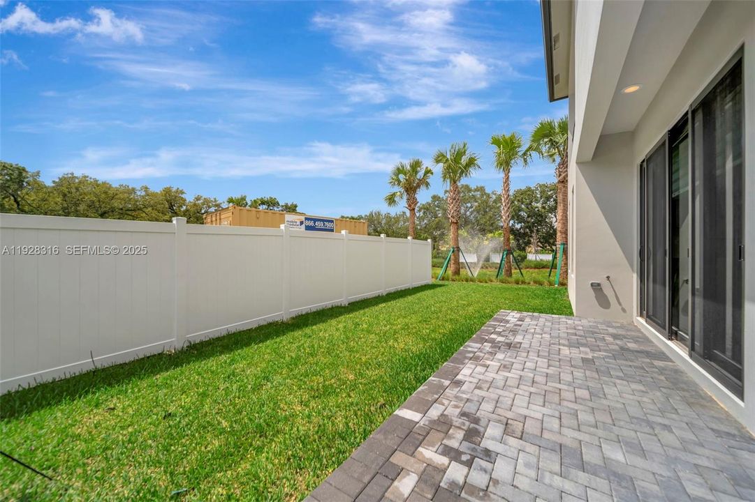 For Rent: $9,000 (4 beds, 3 baths, 2572 Square Feet)