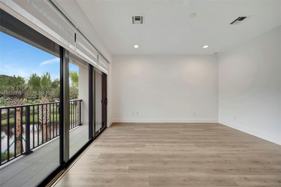 For Rent: $9,000 (4 beds, 3 baths, 2572 Square Feet)