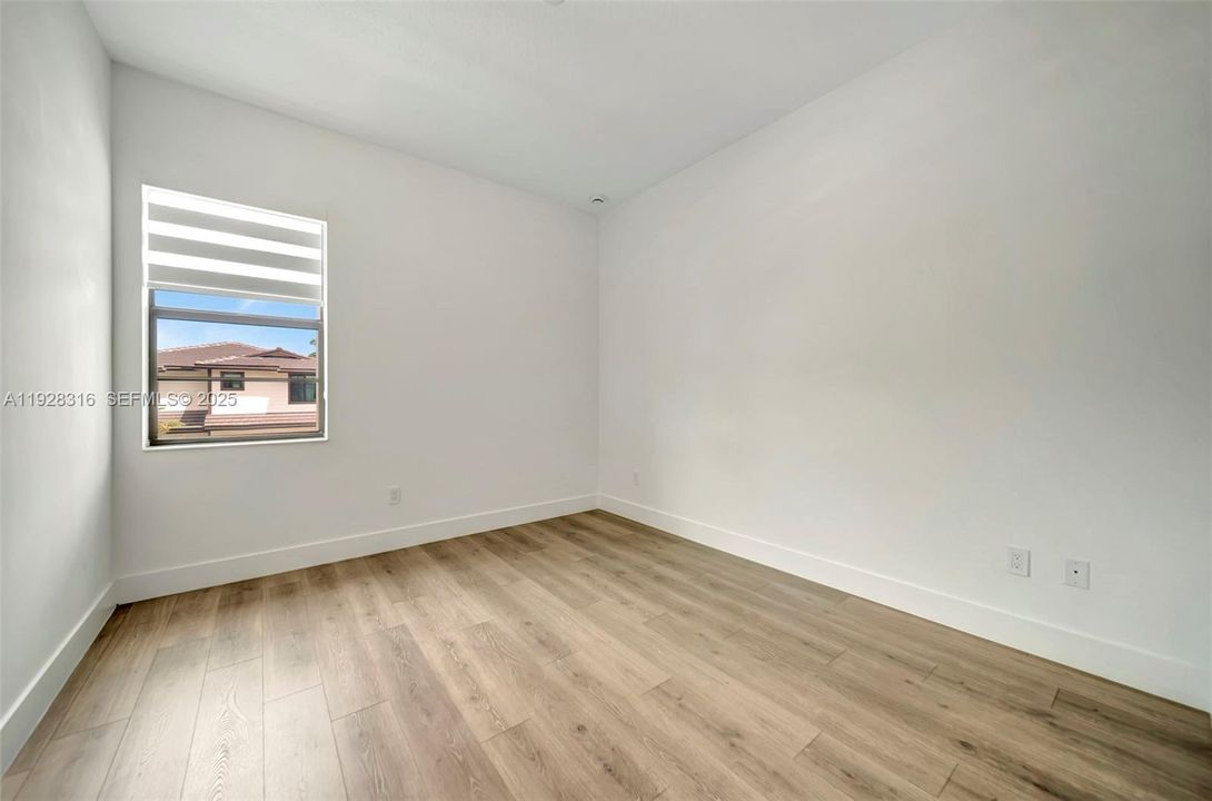 For Rent: $9,000 (4 beds, 3 baths, 2572 Square Feet)