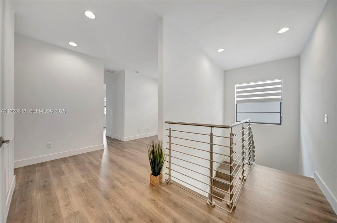 For Rent: $9,000 (4 beds, 3 baths, 2572 Square Feet)