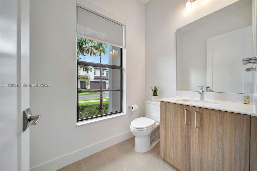 For Rent: $9,000 (4 beds, 3 baths, 2572 Square Feet)