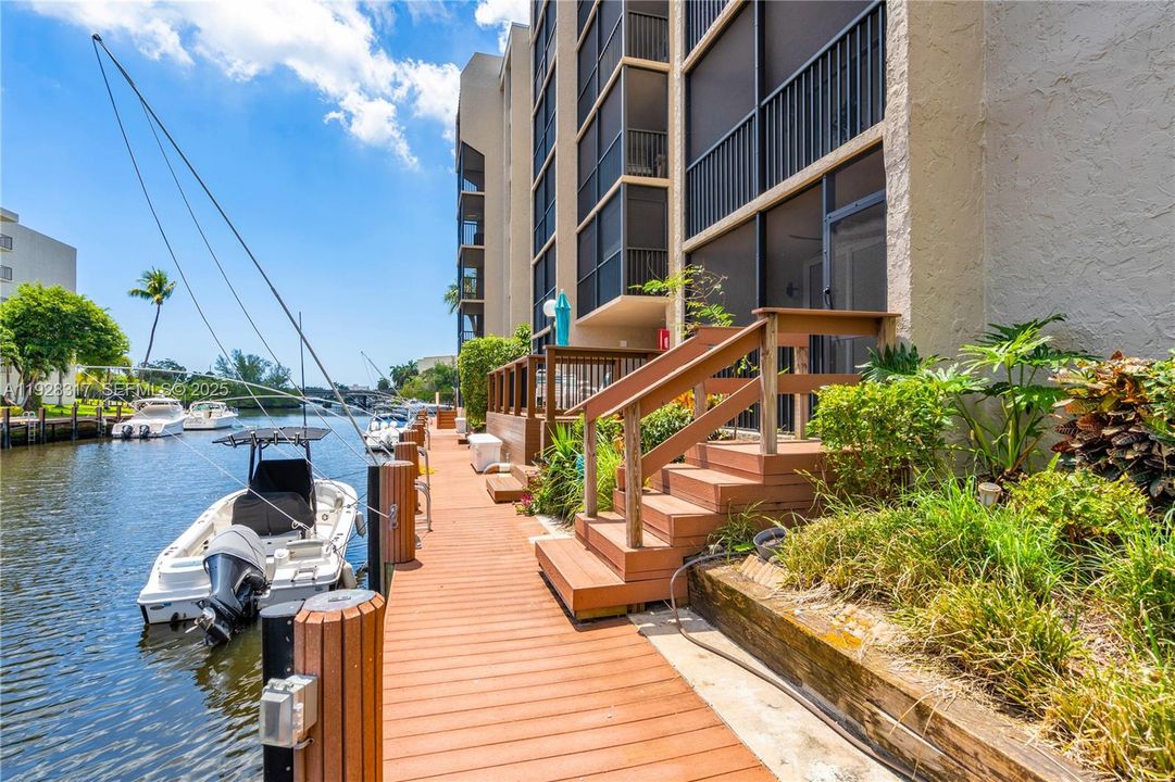 For Rent: $3,400 (2 beds, 2 baths, 0 Square Feet)