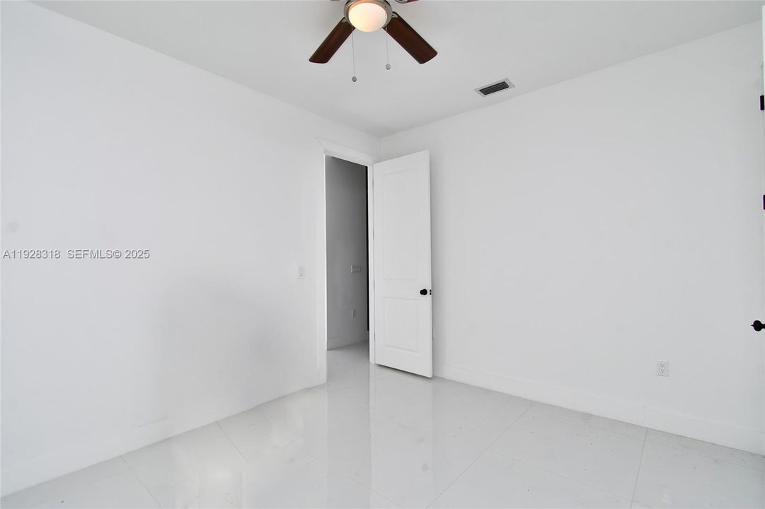 En Venta: $325,000 (4 camas, 3 baños, 0 Pies cuadrados)