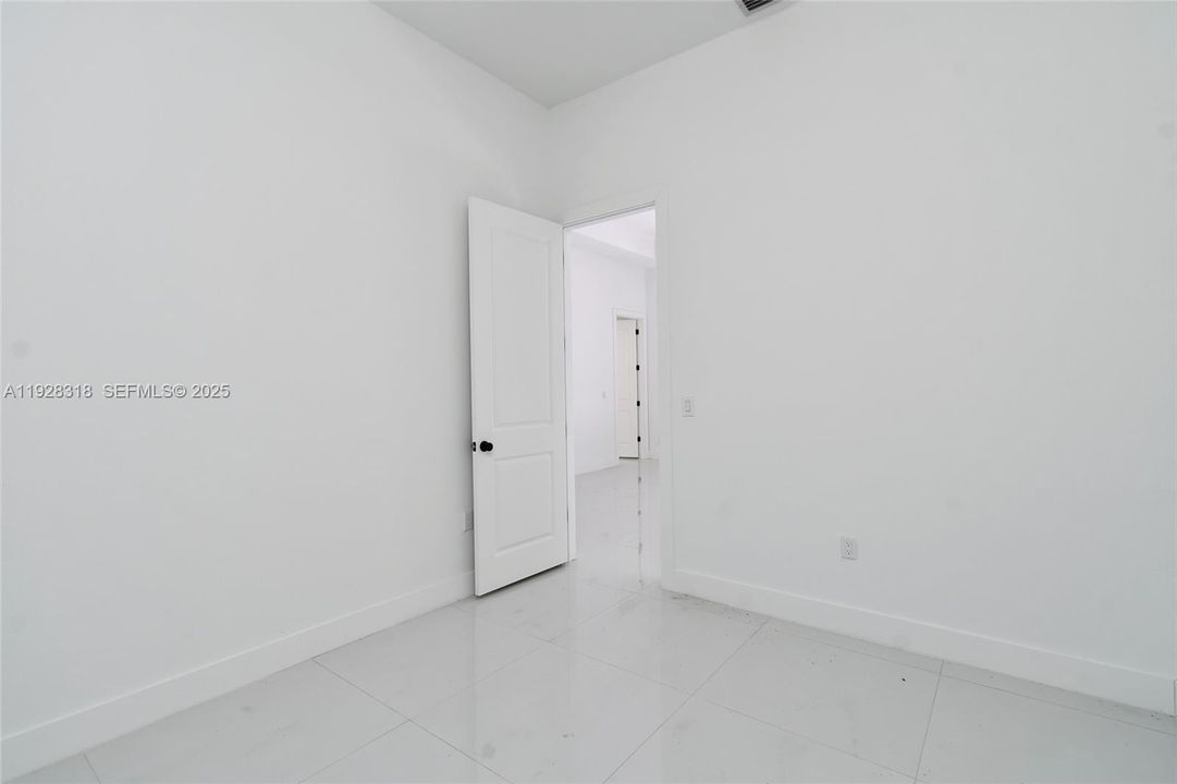 En Venta: $325,000 (4 camas, 3 baños, 0 Pies cuadrados)