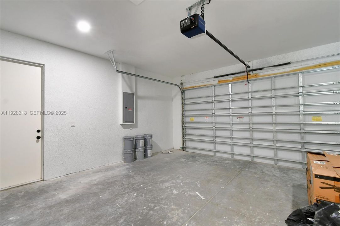 En Venta: $325,000 (4 camas, 3 baños, 0 Pies cuadrados)