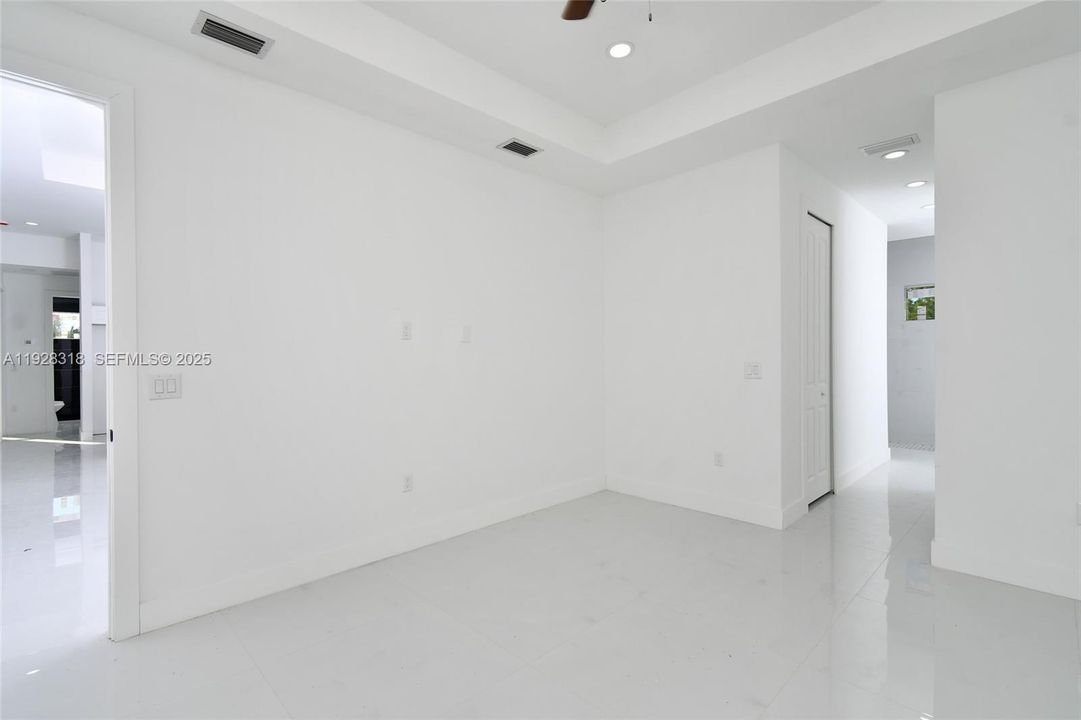 En Venta: $325,000 (4 camas, 3 baños, 0 Pies cuadrados)