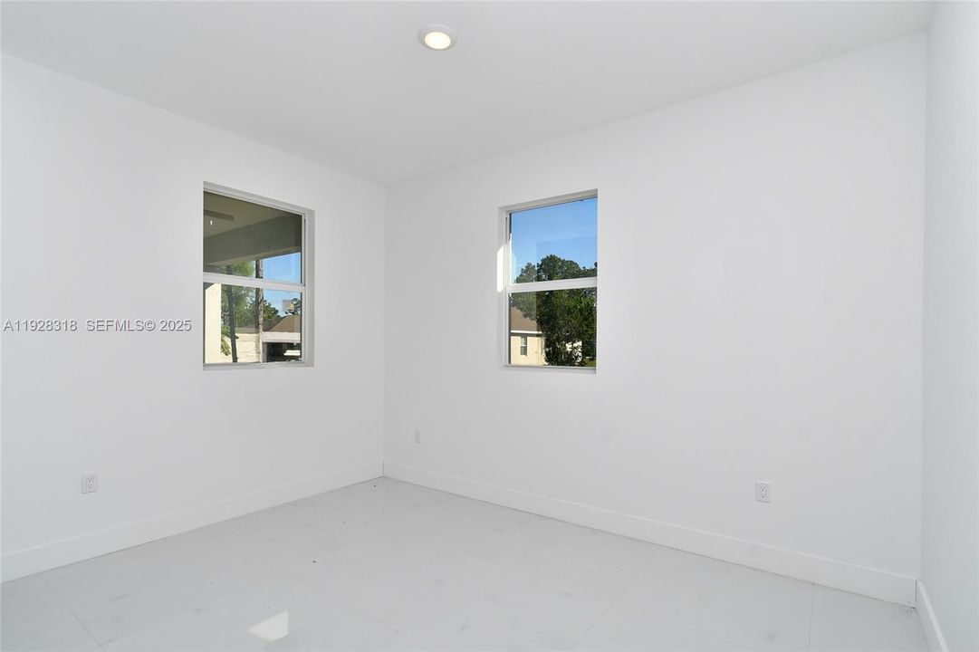 En Venta: $325,000 (4 camas, 3 baños, 0 Pies cuadrados)