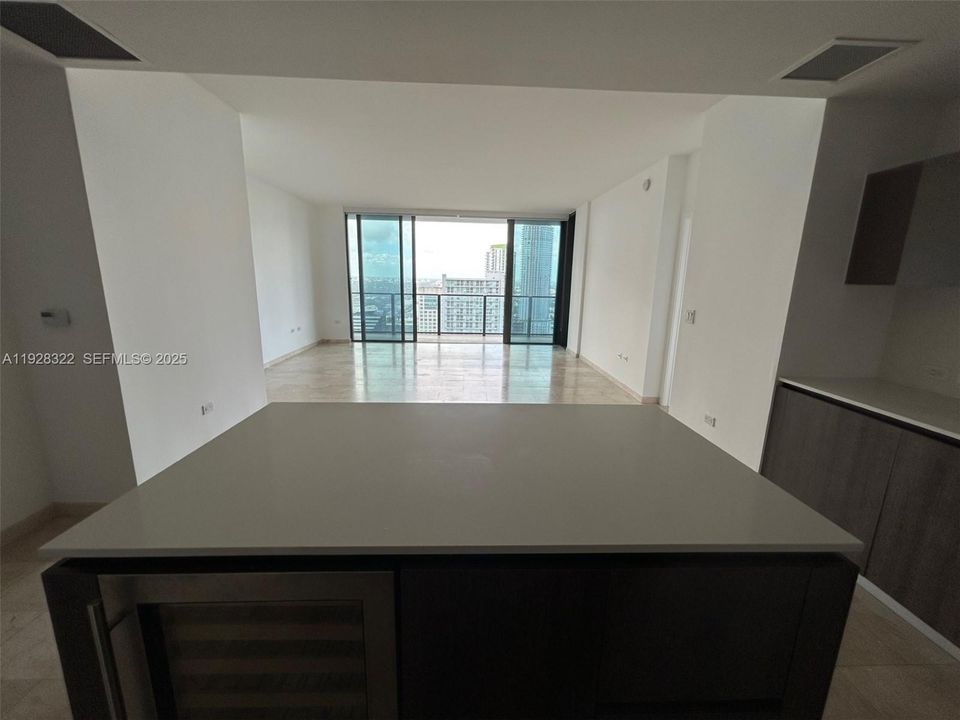 En Renta: $4,250 (1 camas, 1 baños, 976 Pies cuadrados)